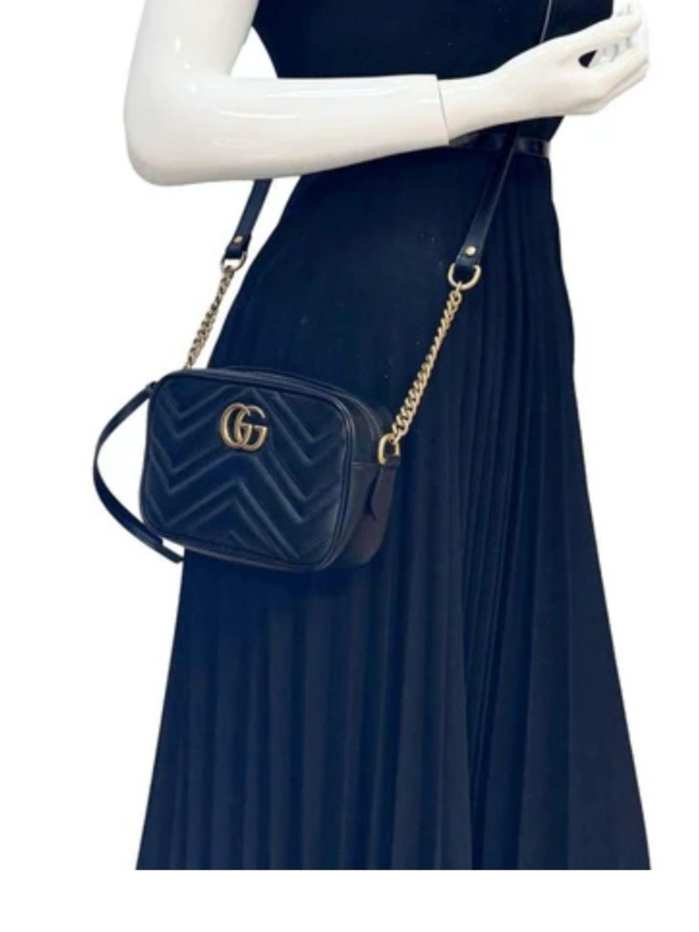 🔥GUCCI Marmont Small Calfskin Leather Shoulder Bag Black with receipt 🔥 - Picture 3 of 17